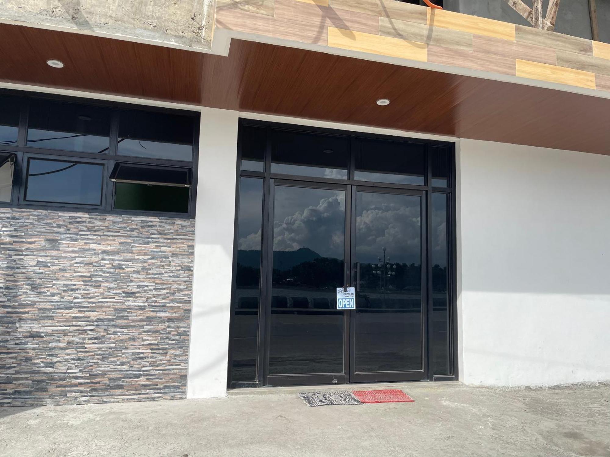 Dapitan Travellers Inn Buitenkant foto